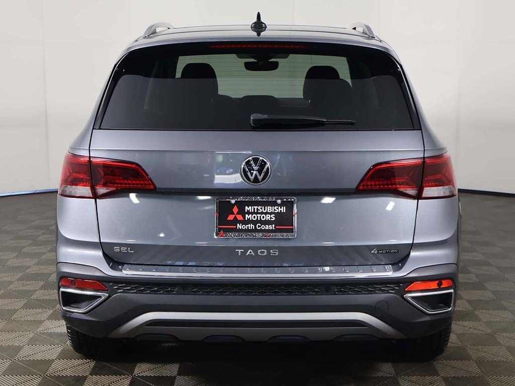 Used 2023 Gray Volkswagen 1.5T SEL image 13