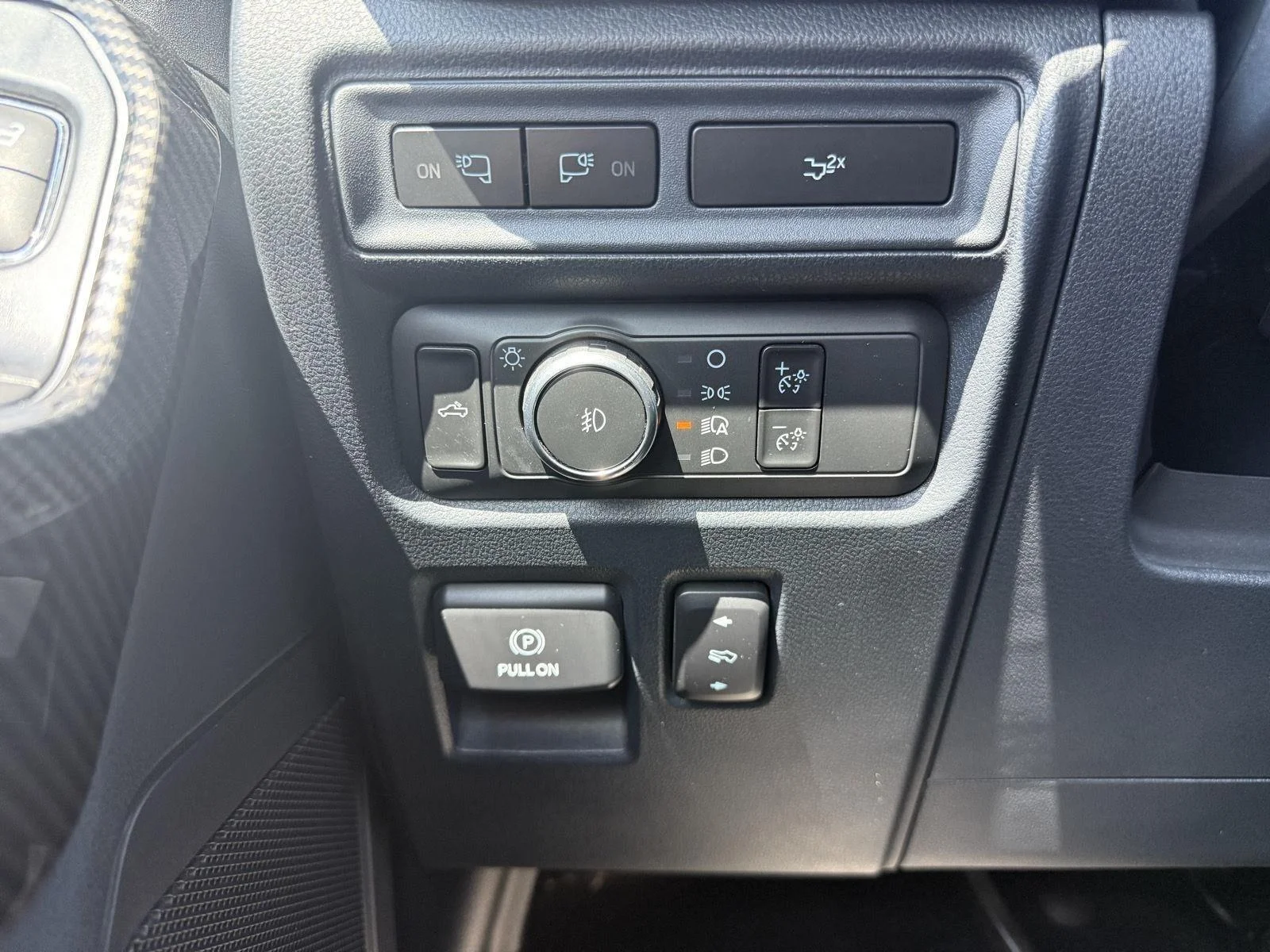 Used 2022 Oxford White Ford LARIAT image 12