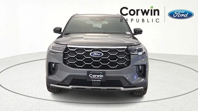 New 2026 Carbonized Gray Metallic Ford Platinum™ image 28