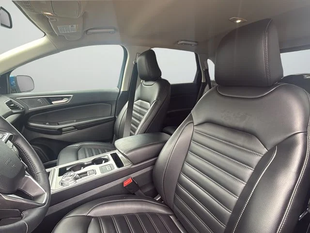 Used 2024 Blue Ford SEL image 10