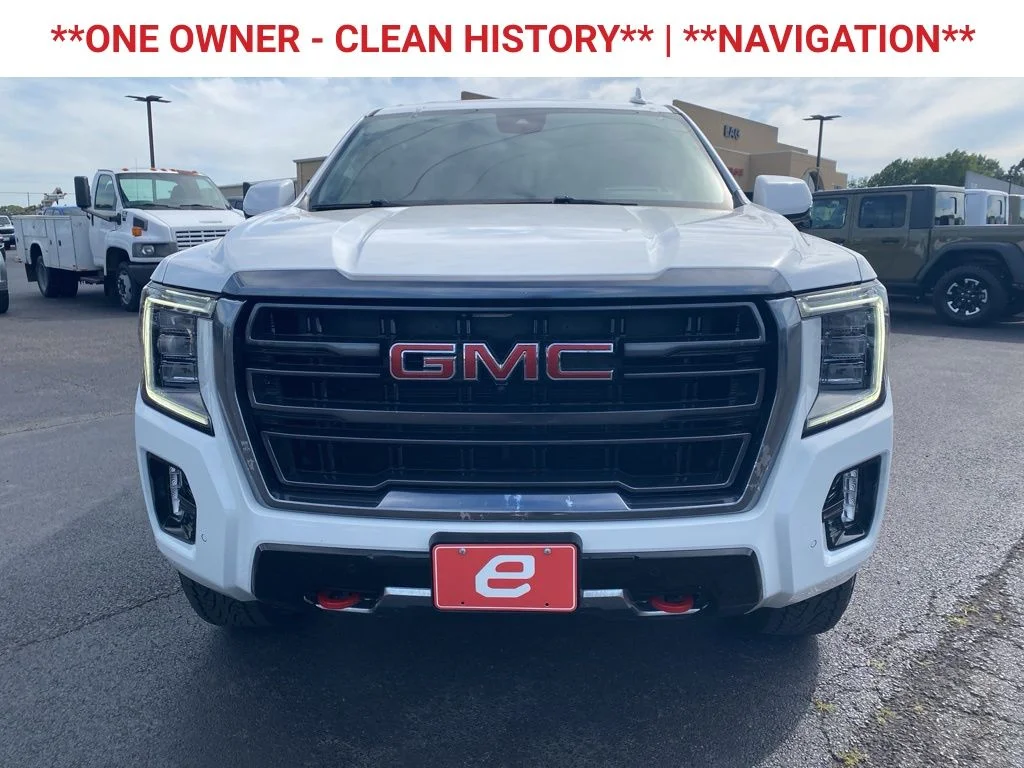 Used 2024 White GMC AT4 image 2