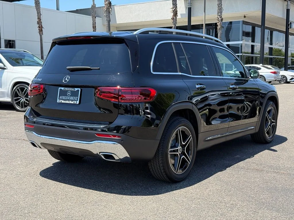 New 2026 Black Mercedes-Benz GLB 250 image 8