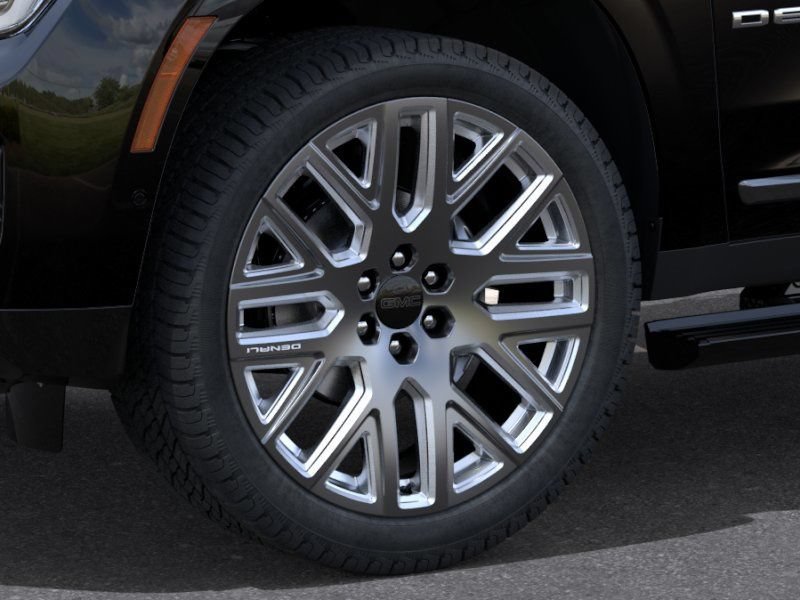 2026 GMC Yukon XL Denali Ultimate - Photo 9