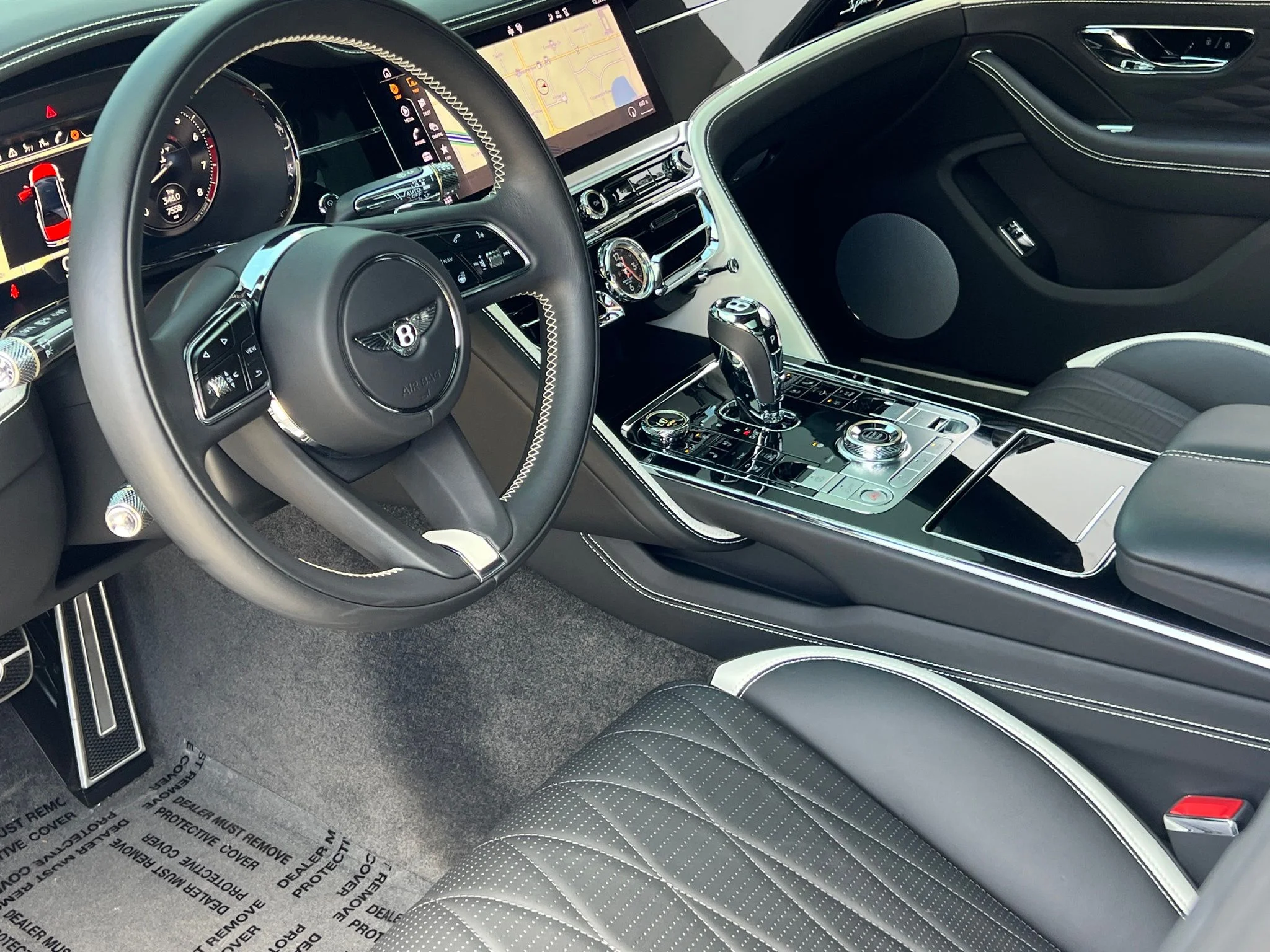 Used 2023  Bentley Speed image 2