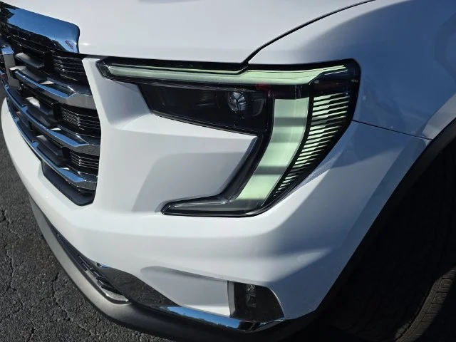Used 2026 White GMC Elevation image 33