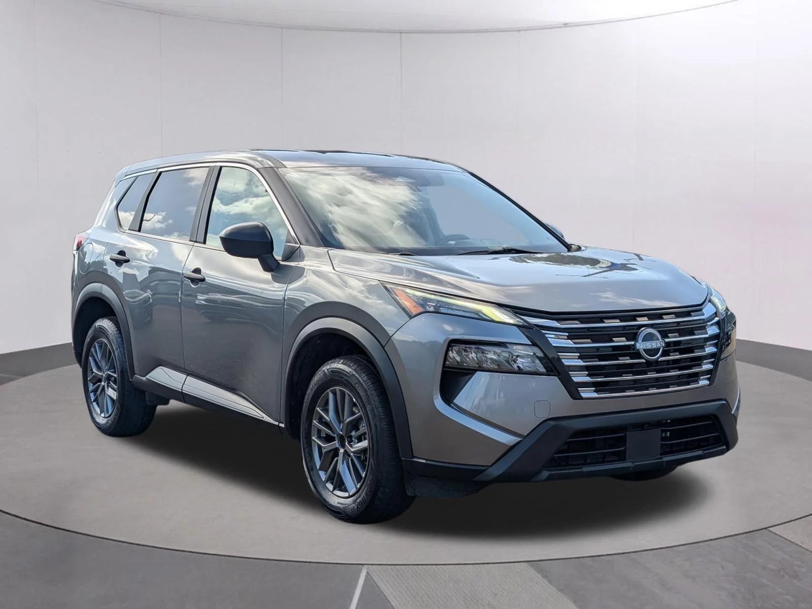 Used 2024 Gun Metallic Nissan S image 7