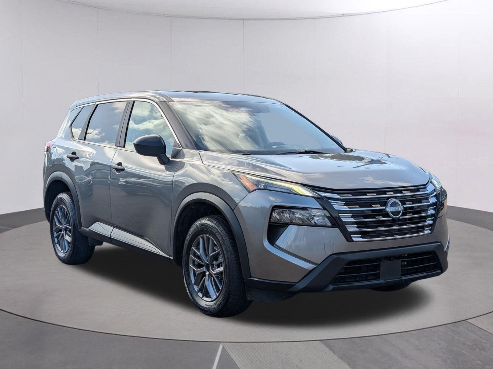 Used 2024 Gun Metallic Nissan S image 7