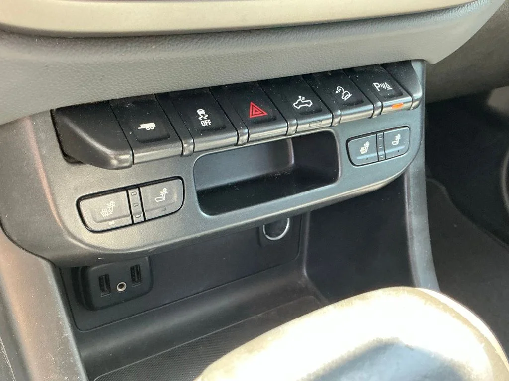 Used 2019 Blue Chevrolet Z71 image 35