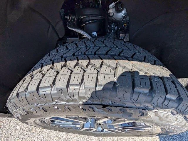 New 2026 Onyx Black GMC AT4 image 27