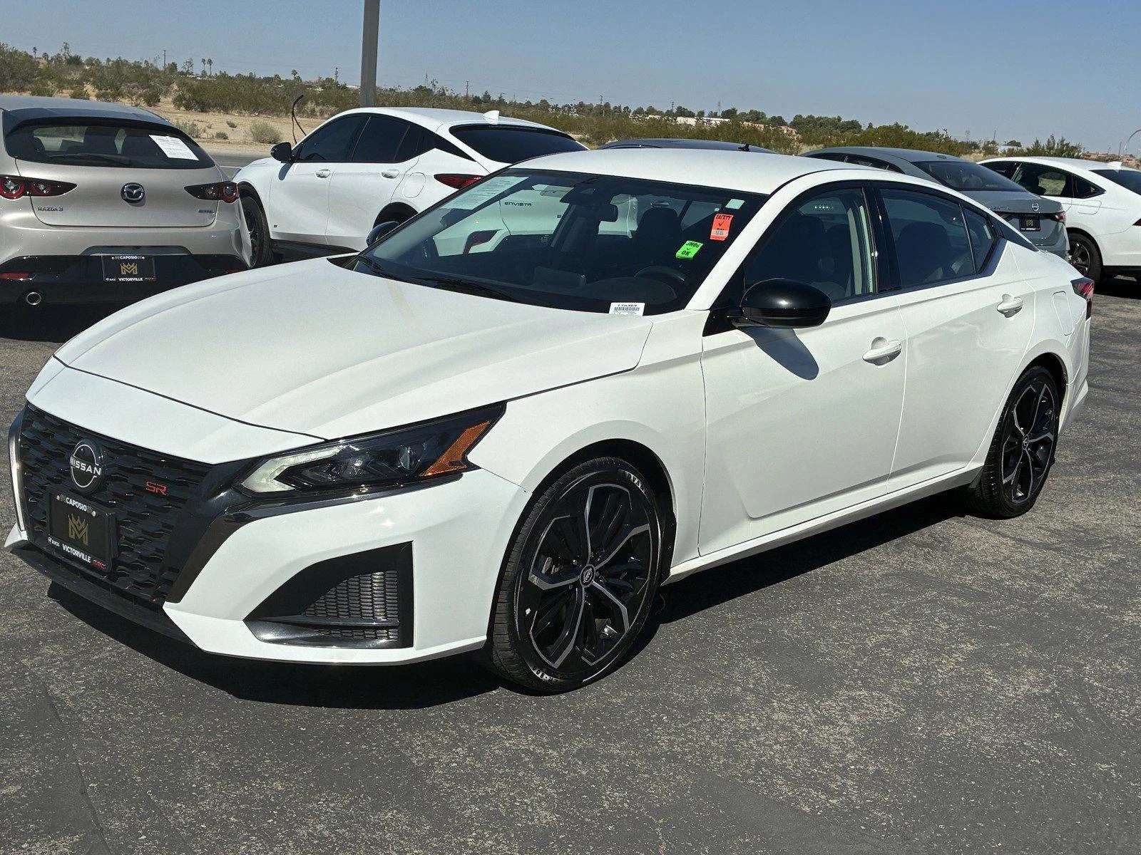 Used 2024 Glacier White Nissan 2.5 SR image 3