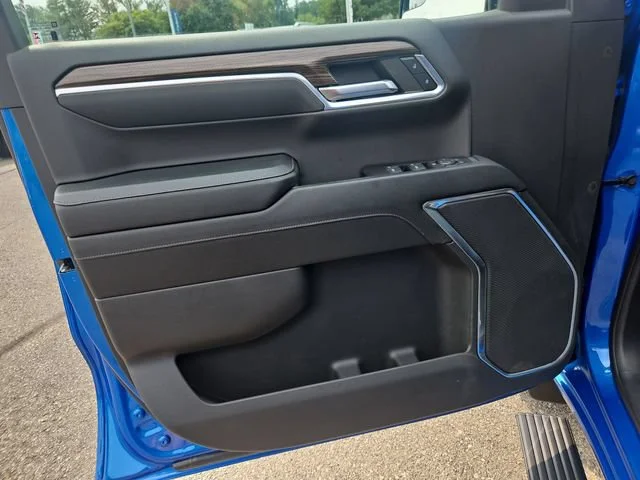 Used 2023 GLACIER BLUE METALLIC Chevrolet LT image 11