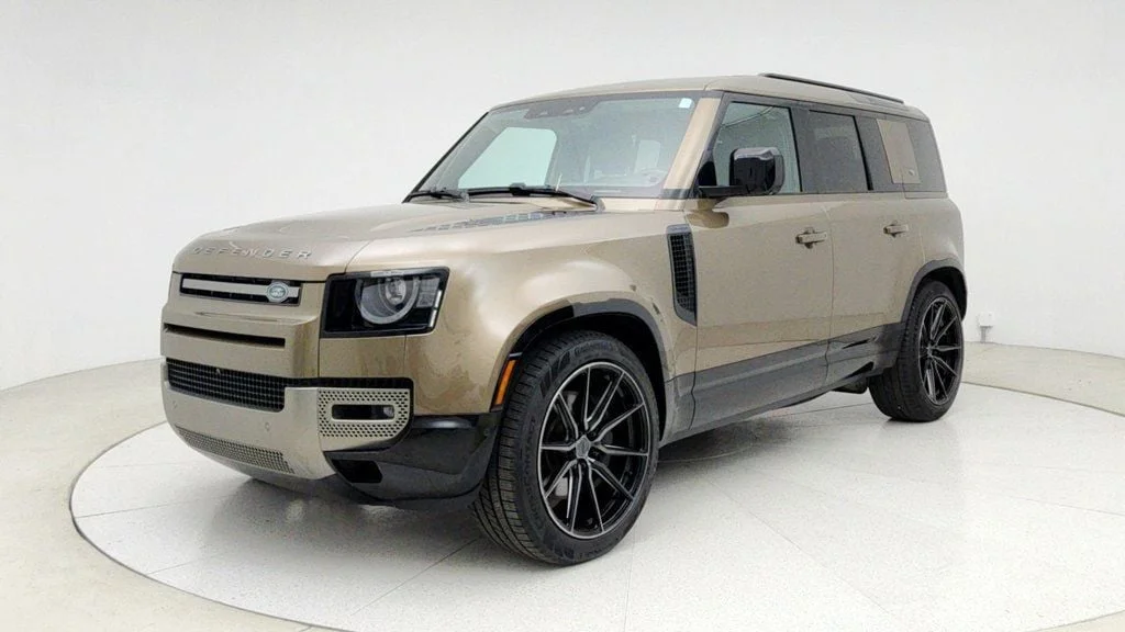2024 Land Rover Defender 110 X-Dynamic SE P400's photo