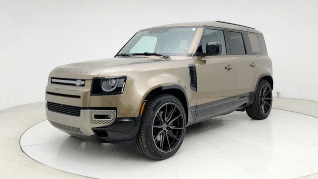 2024 Land Rover Defender 110 P400 X-Dynamic SE w/ 22'' Wheels, Air Suspension Pack & HUD