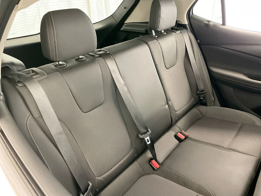 Used 2024 WHITE Buick Preferred image 24