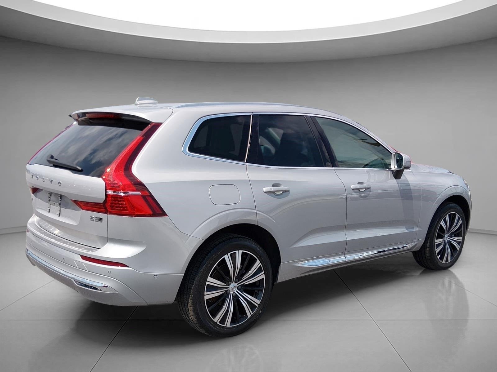 Used 2022 Silver Dawn Metallic Volvo Inscription image 5