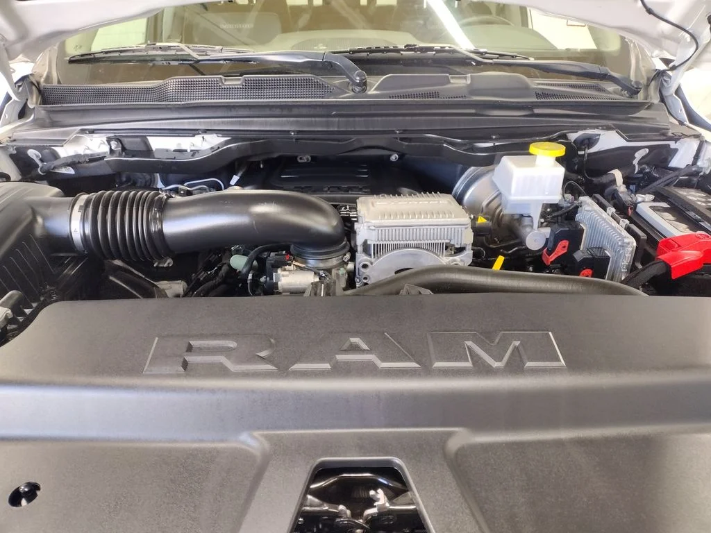 Used 2022 White Ram Laramie image 10