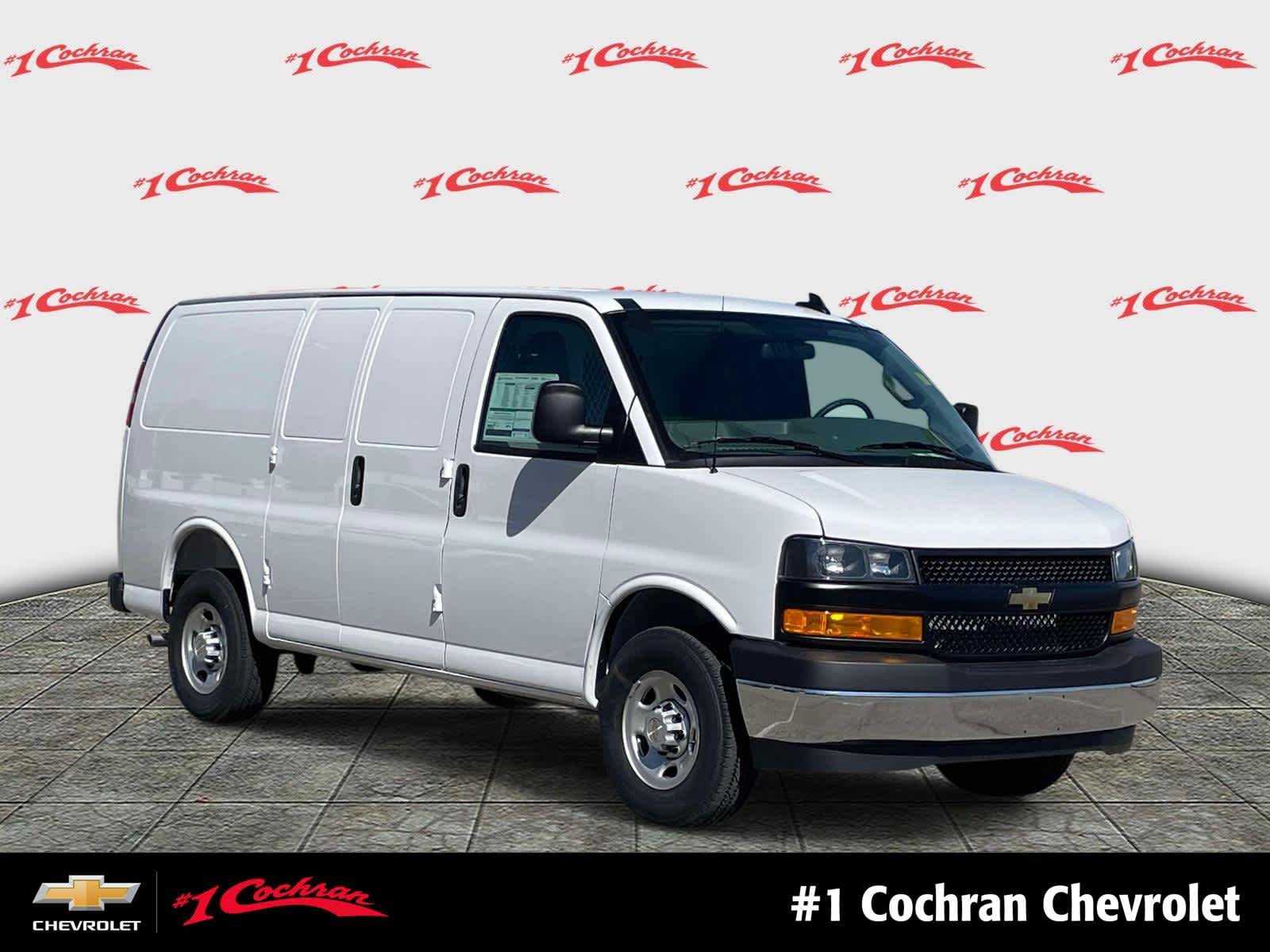 2026 Chevrolet Express 2500 Work Van HD's photo