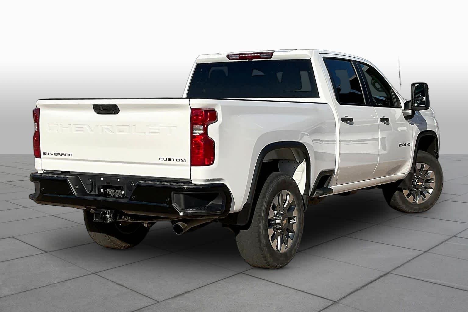 Used 2025 Summit White Chevrolet Custom image 11
