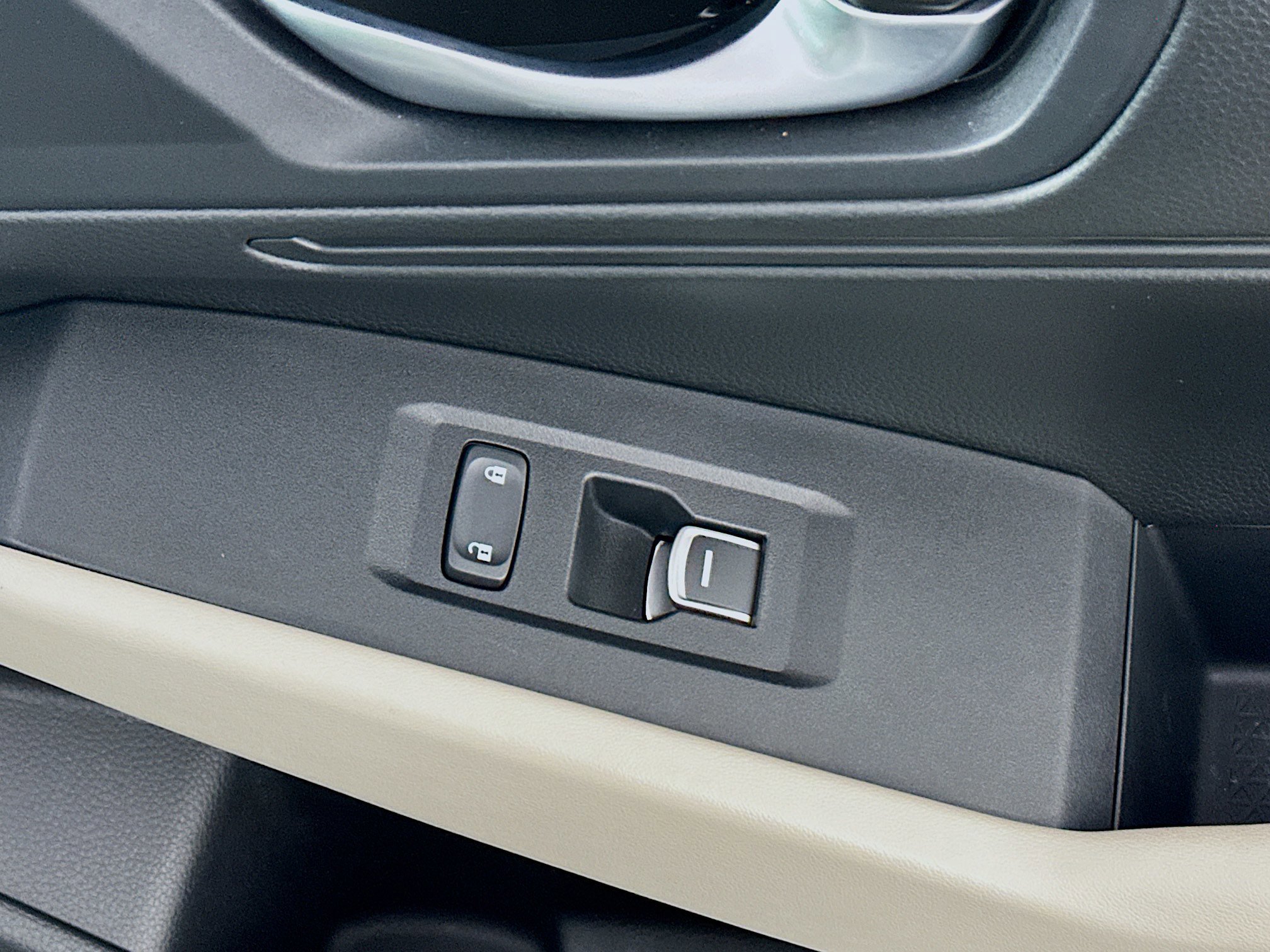 Used 2024 White Honda LX image 28