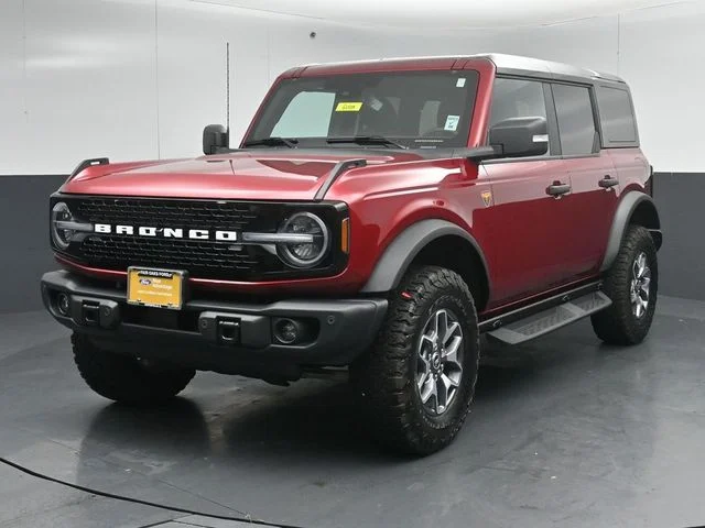 Certified Used 2025 Red Ford Badlands image 3