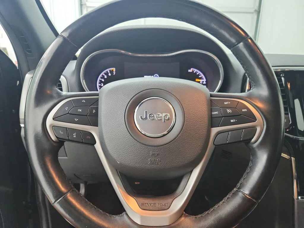 Certified Used 2022 Black Jeep Limited image 7