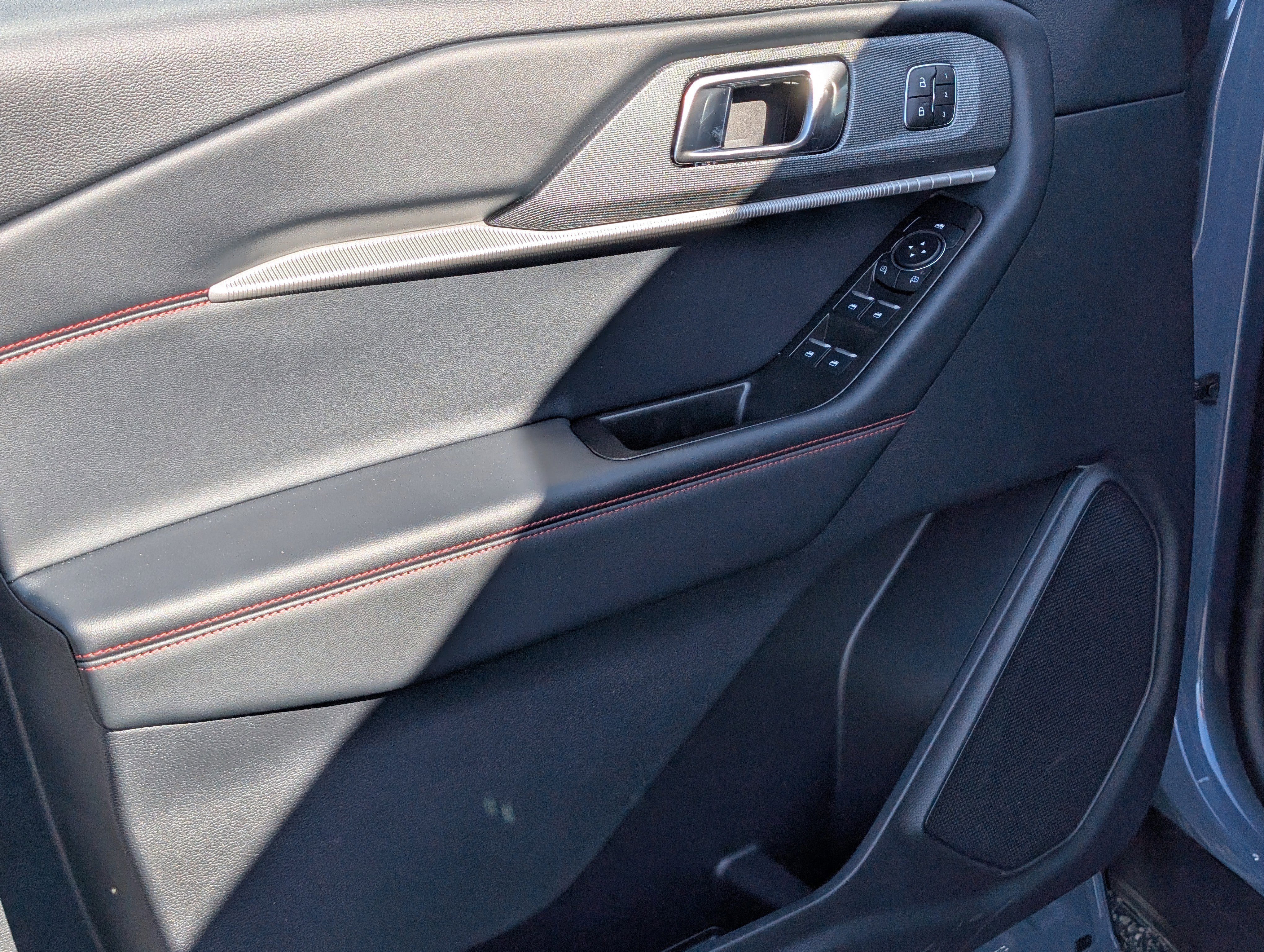 New 2026 Vapor Blue Metallic FORD ST-Line image 17