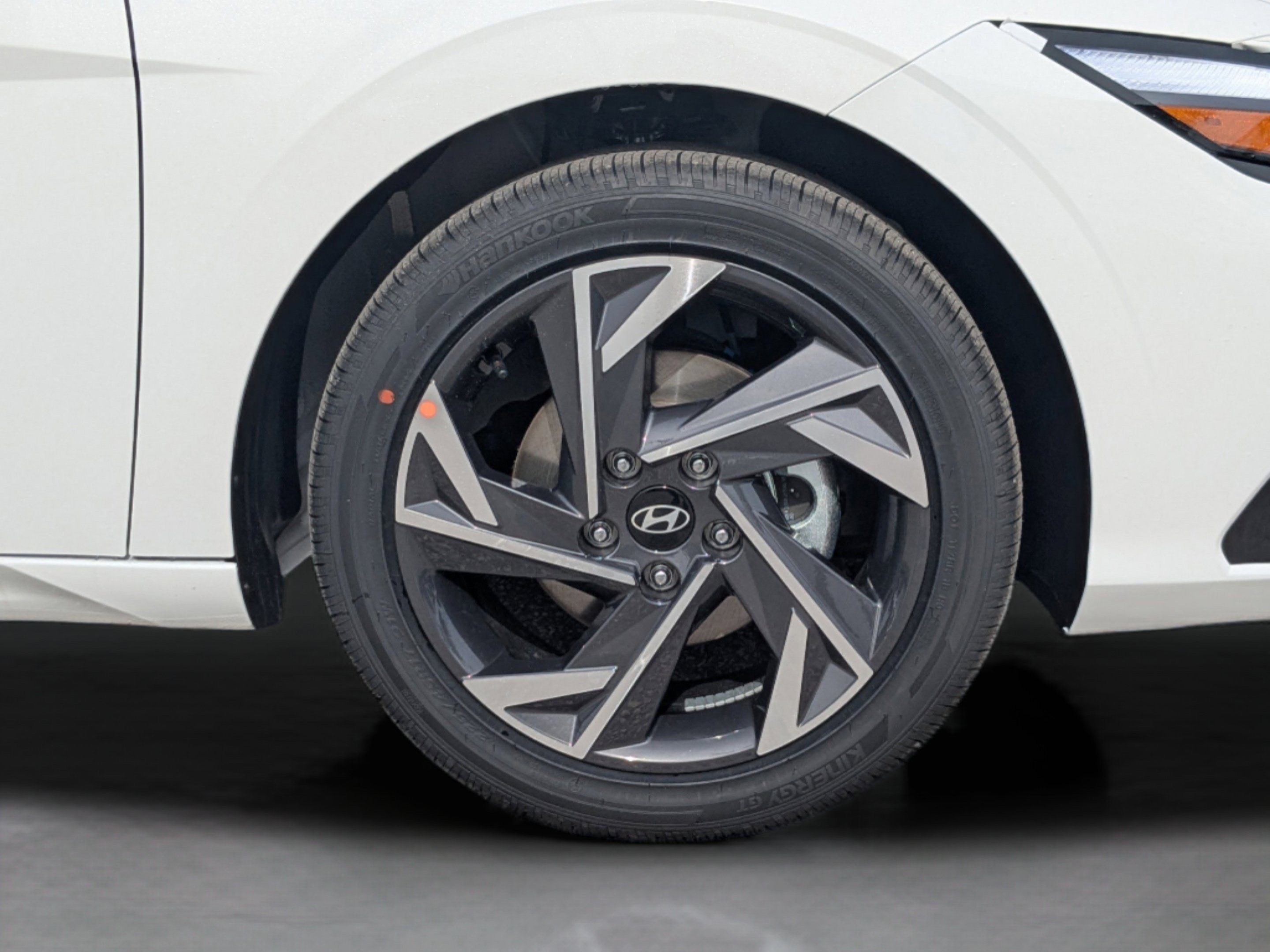 New 2026 Serenity White Hyundai Limited image 32