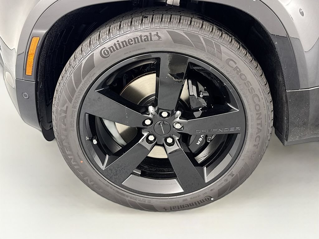 New 2026 Carpathian Grey Land Rover V8 image 32