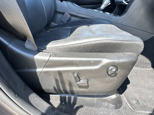 Used 2019 Gray Jeep Limited image 39