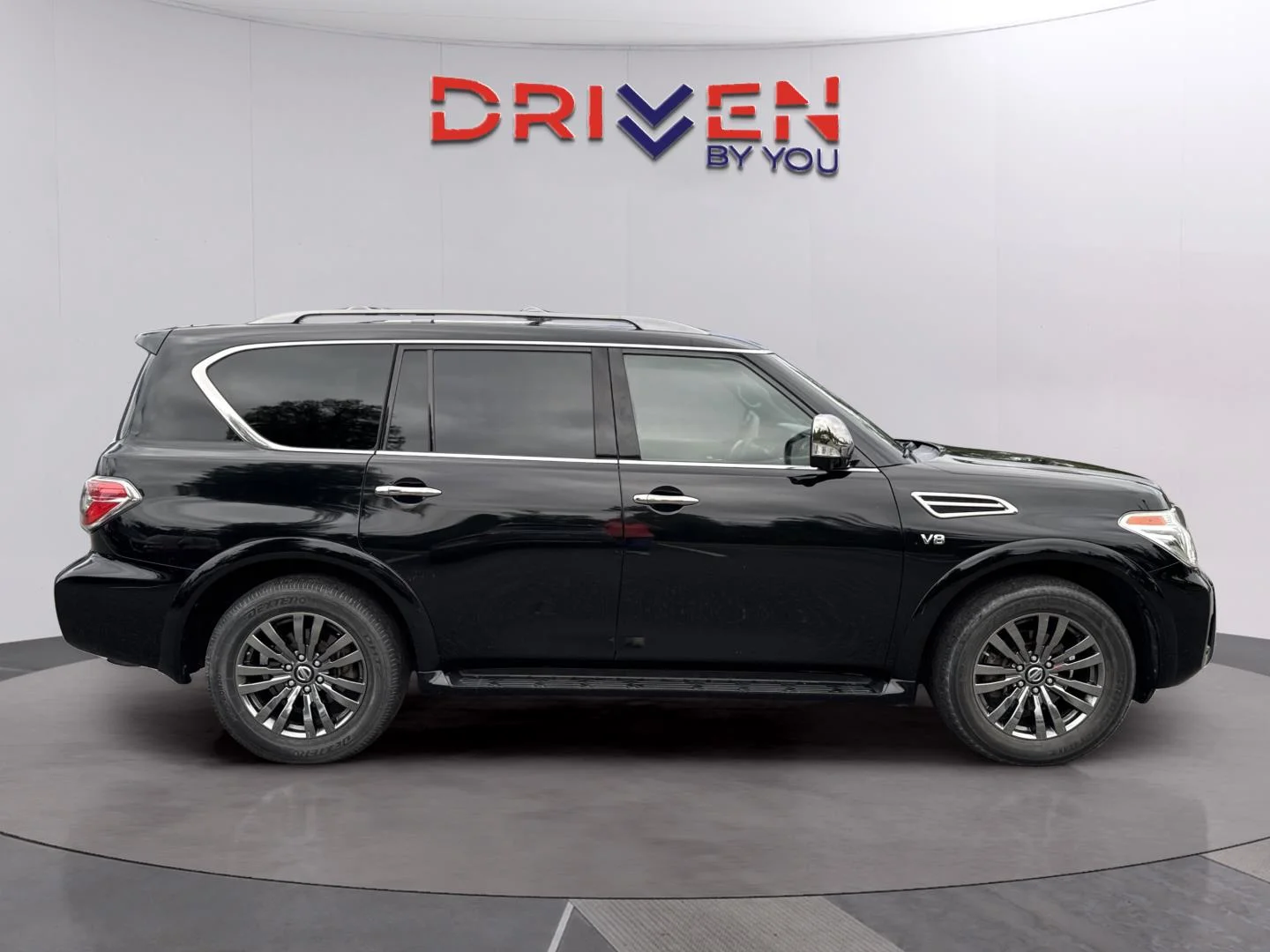 Used 2019 Super Black Nissan Platinum image 6
