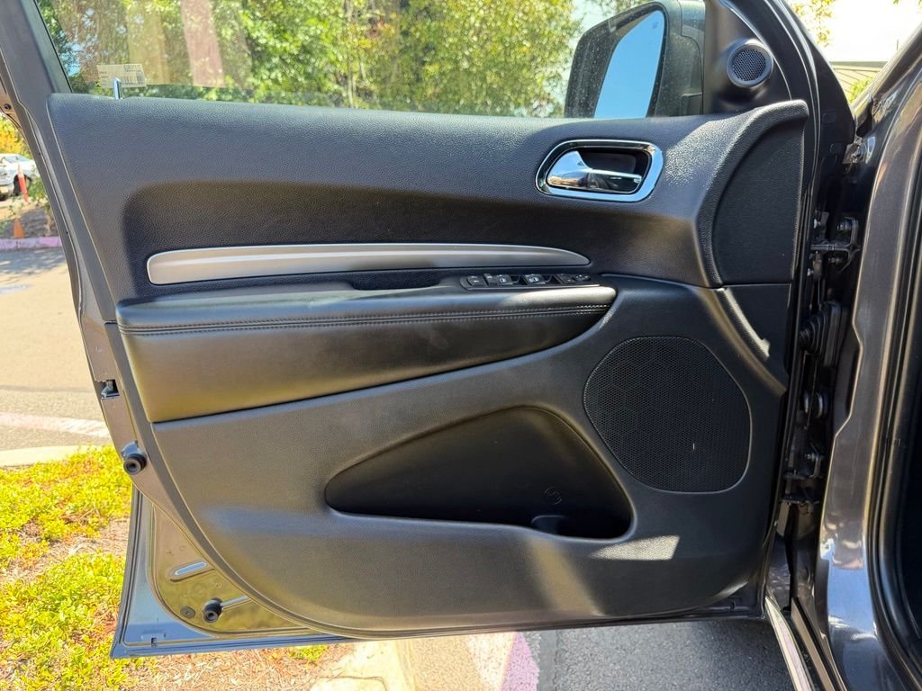 Used 2017 Granite Clearcoat Metallic Dodge SXT image 11