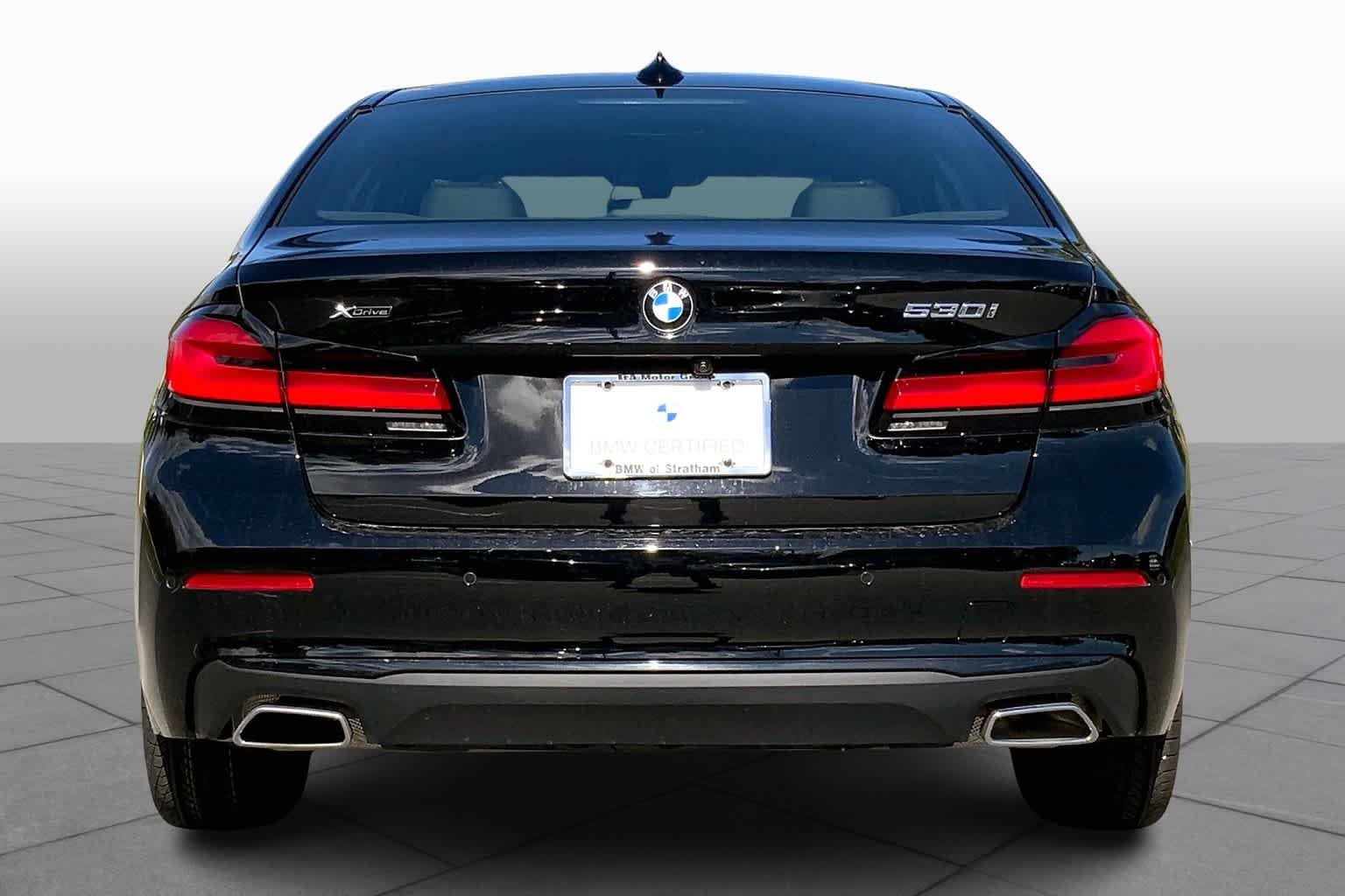 Certified Used 2021 Jet Black BMW 530i xDrive image 4