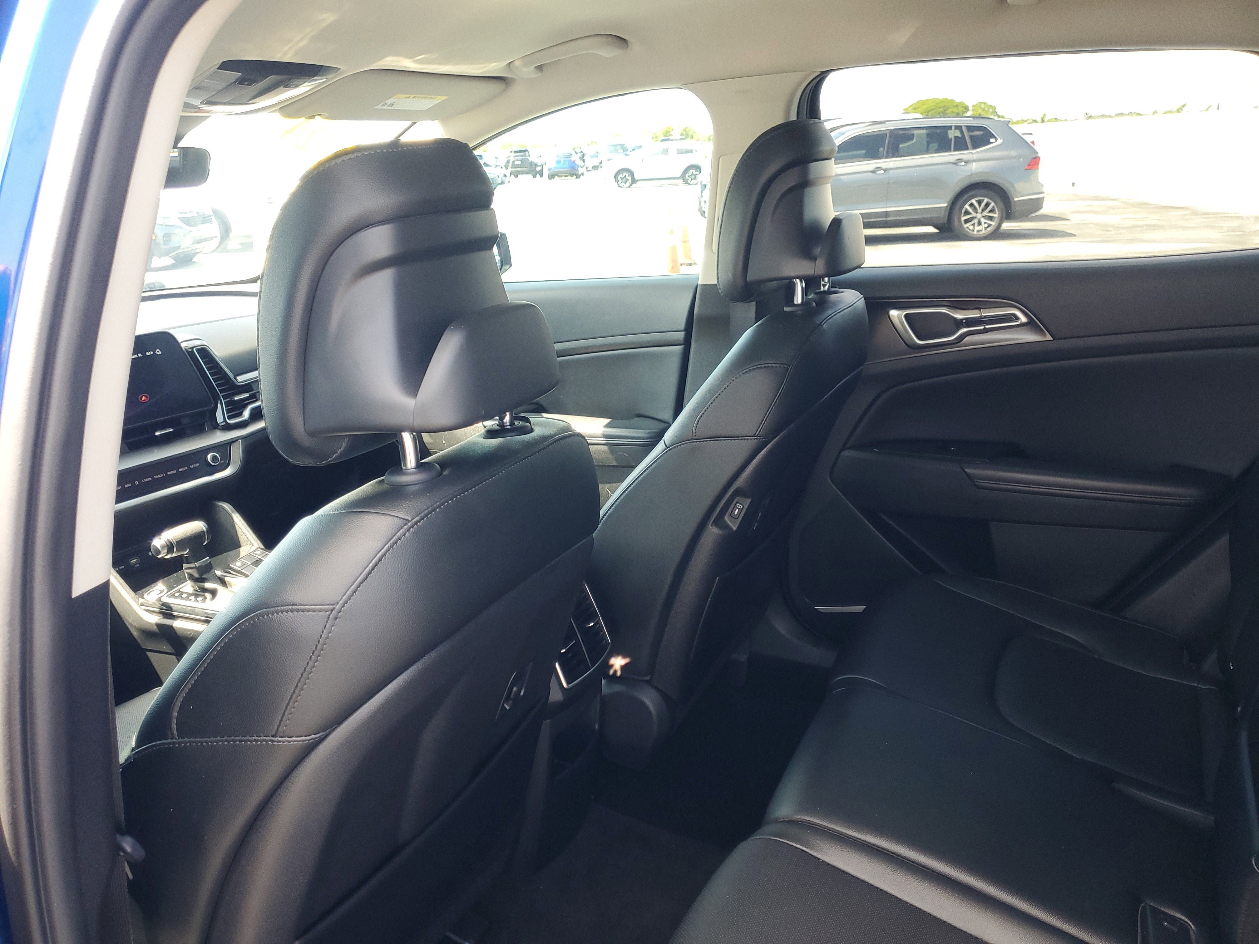 Used 2024 Sapphire Blue Kia EX image 11