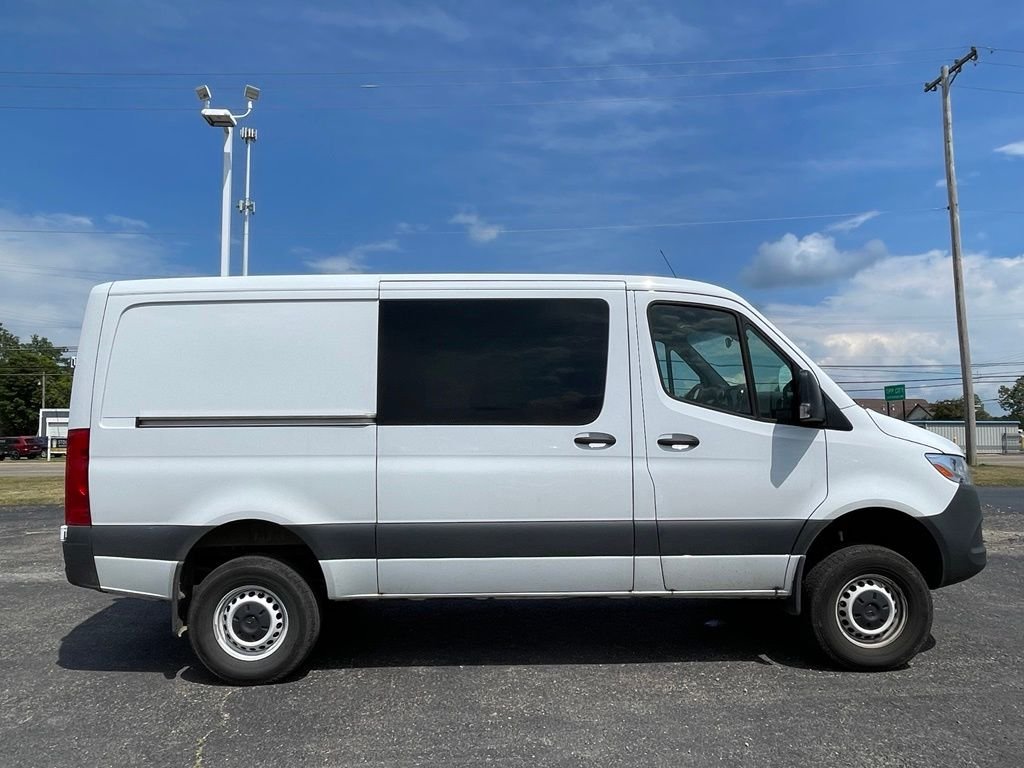Used 2026 Gray White Mercedes-Benz Cargo 144 WB image 9