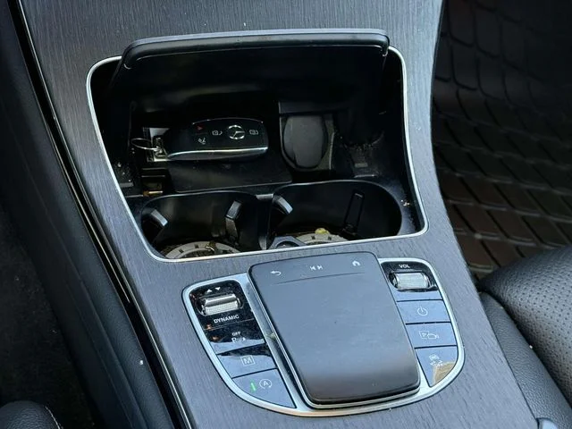 Used 2022 Obsidian Black Mercedes-Benz GLC 300 image 20