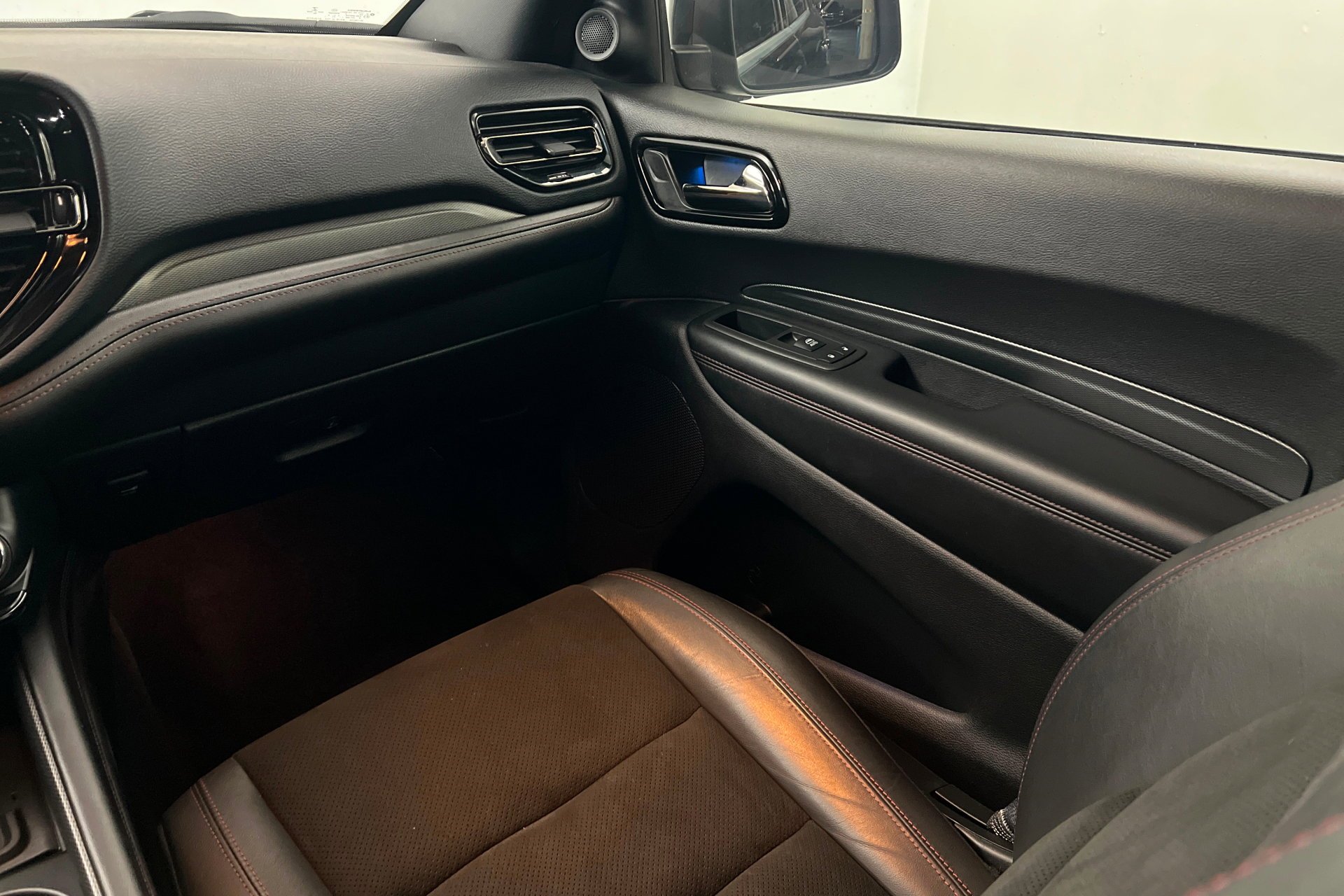 Used 2022 DB Black Clearcoat Dodge R/T image 11