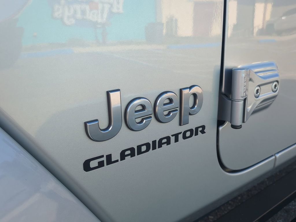 2022 Jeep Gladiator Overland - Photo 13