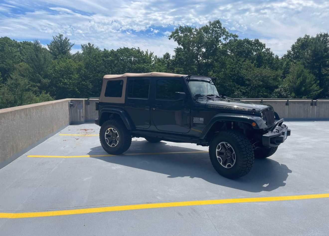 Certified Used 2018 Rhino Clearcoat Jeep Golden Eagle image 2