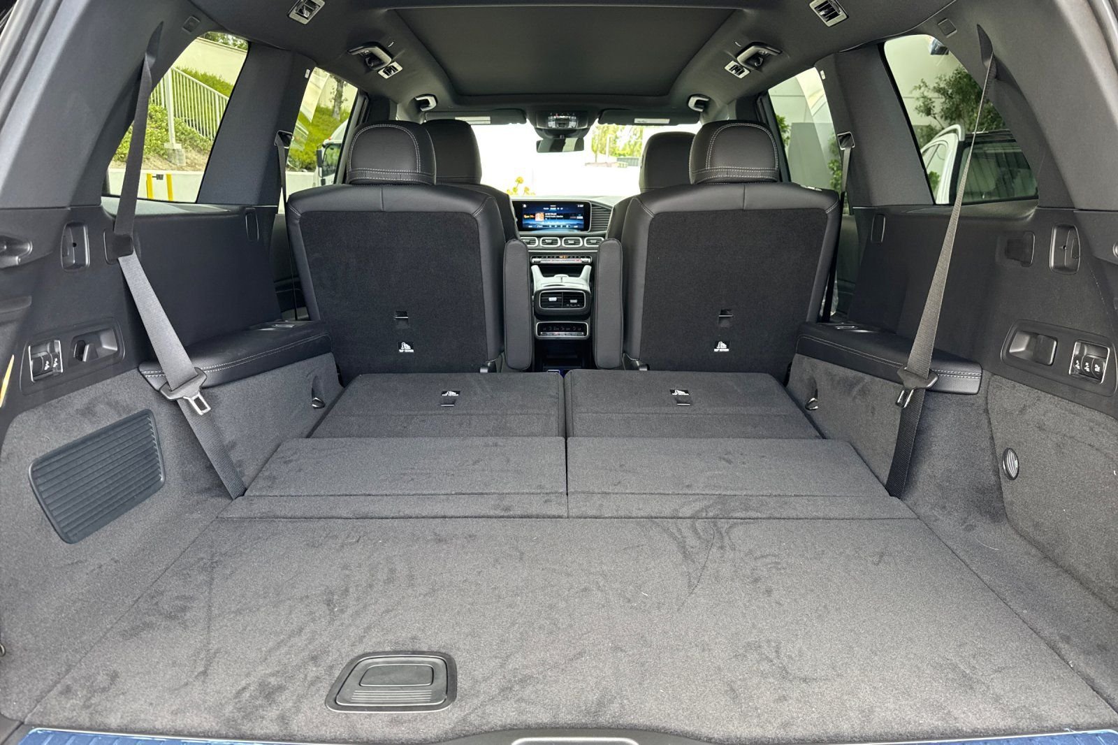 New 2026 Black Mercedes-Benz GLS 450 image 37