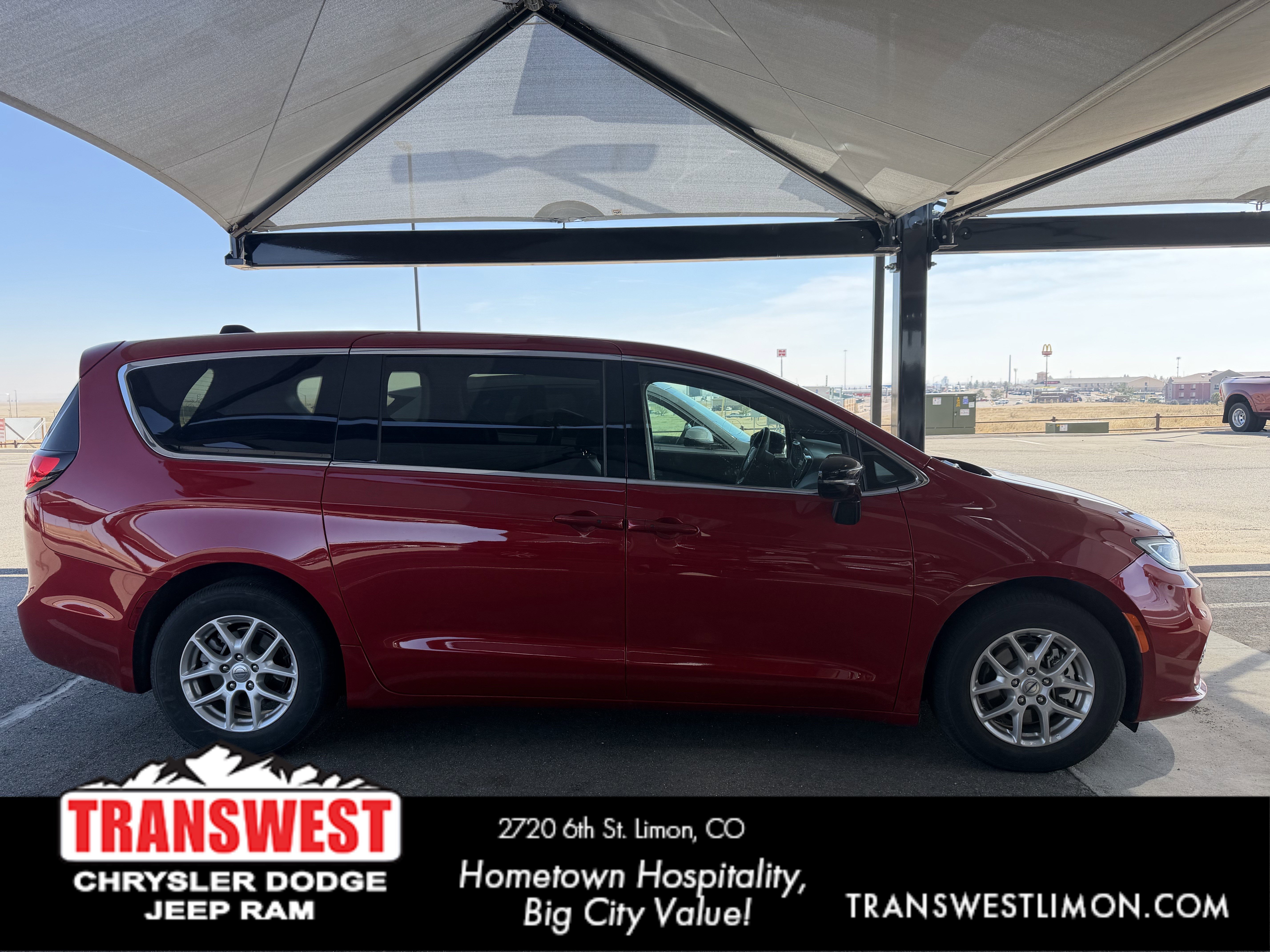 2025 Chrysler Pacifica Select