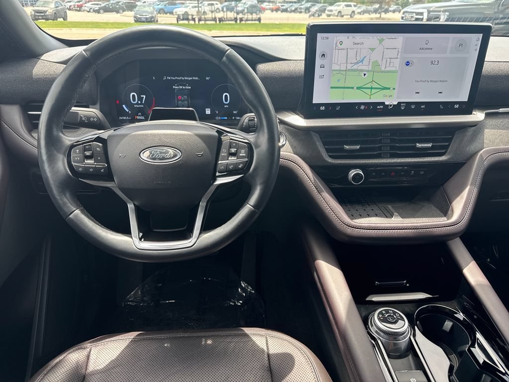2025 Ford Explorer Platinum - Photo 21