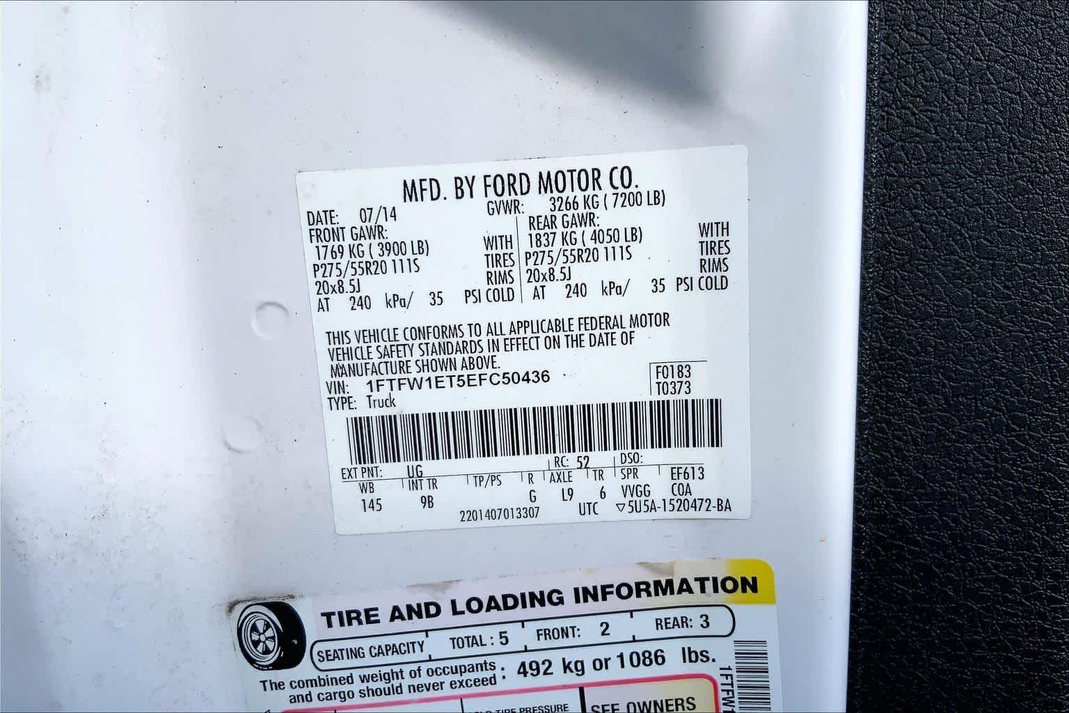 Used 2014 White Platinum Metallic Tri-Coat Ford Platinum image 35