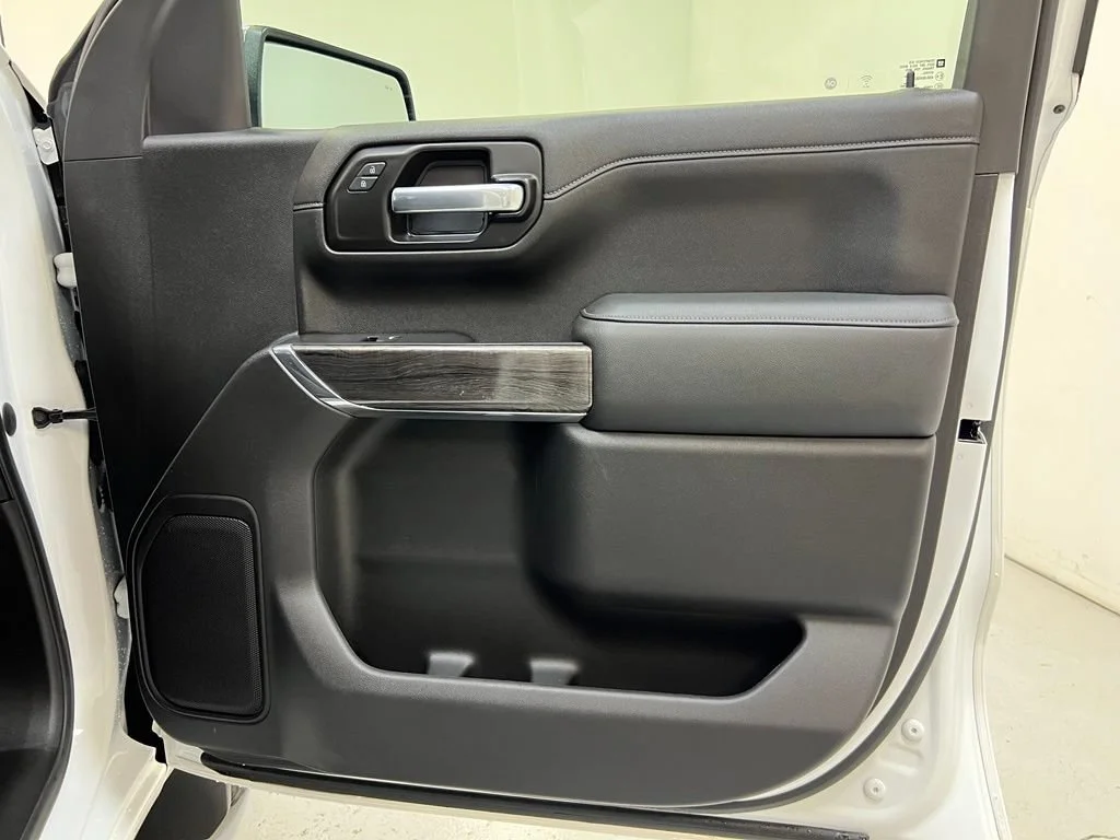 2021 Chevrolet Silverado 1500 LTZ - Photo 29