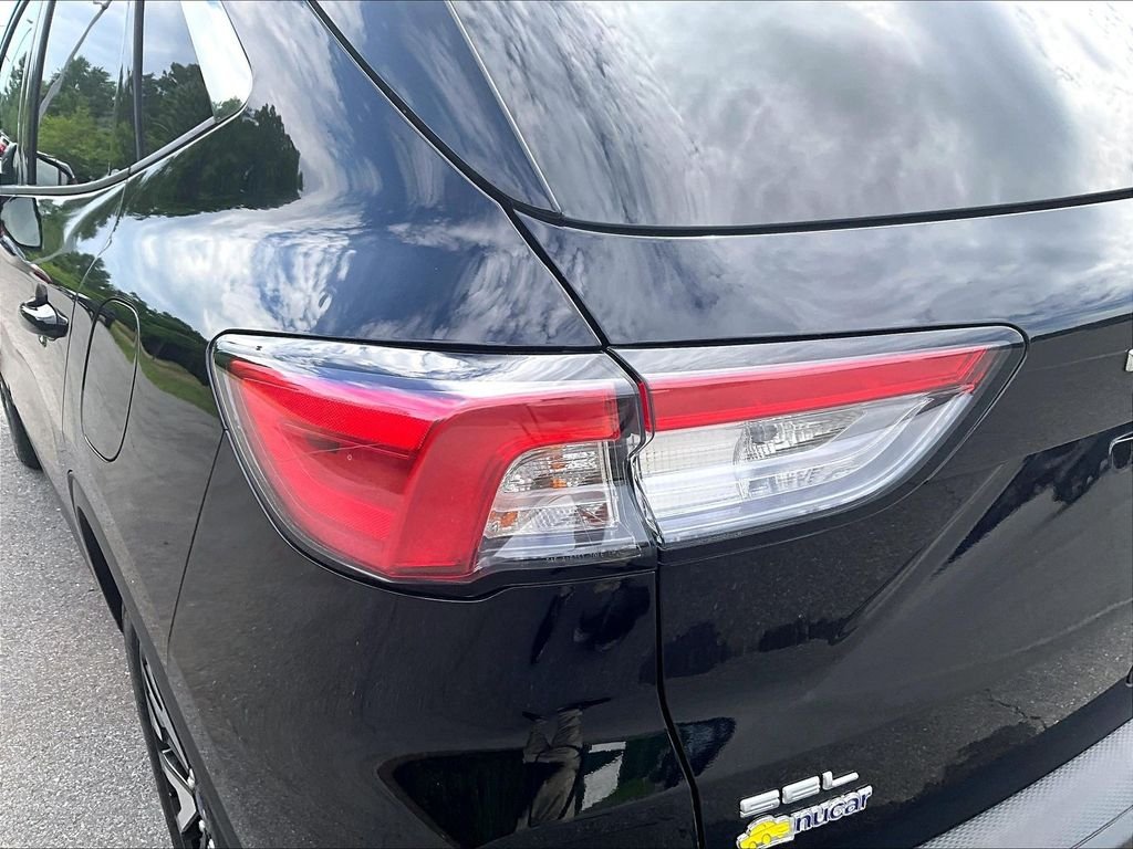 Used 2020 Black Ford SEL image 34