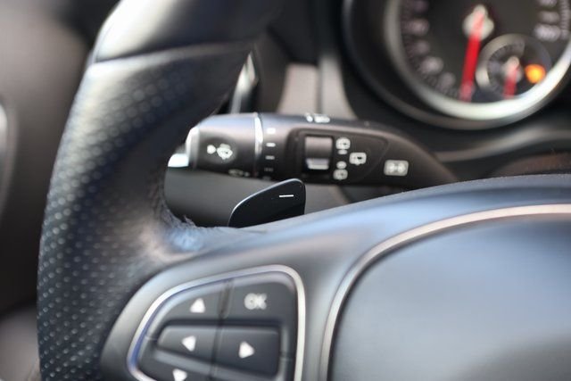 Used 2020 Gray Mercedes-Benz GLA 250 image 16