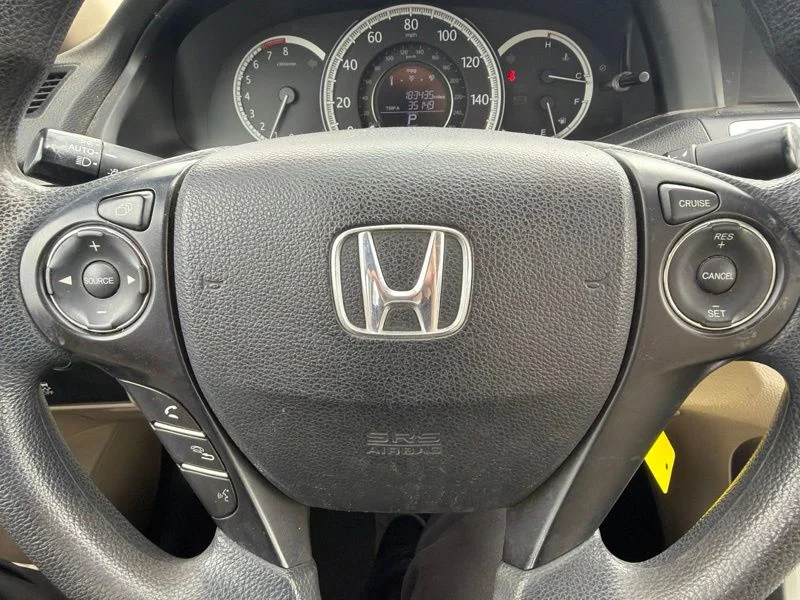 Used 2013 Red Honda LX image 11