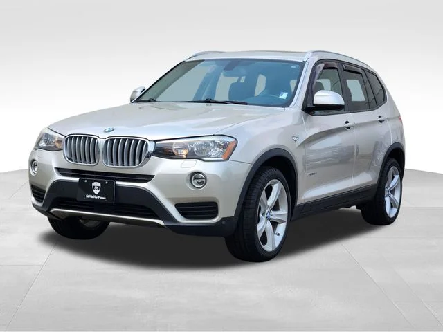 Used 2017 Silver BMW sDrive28i image 4