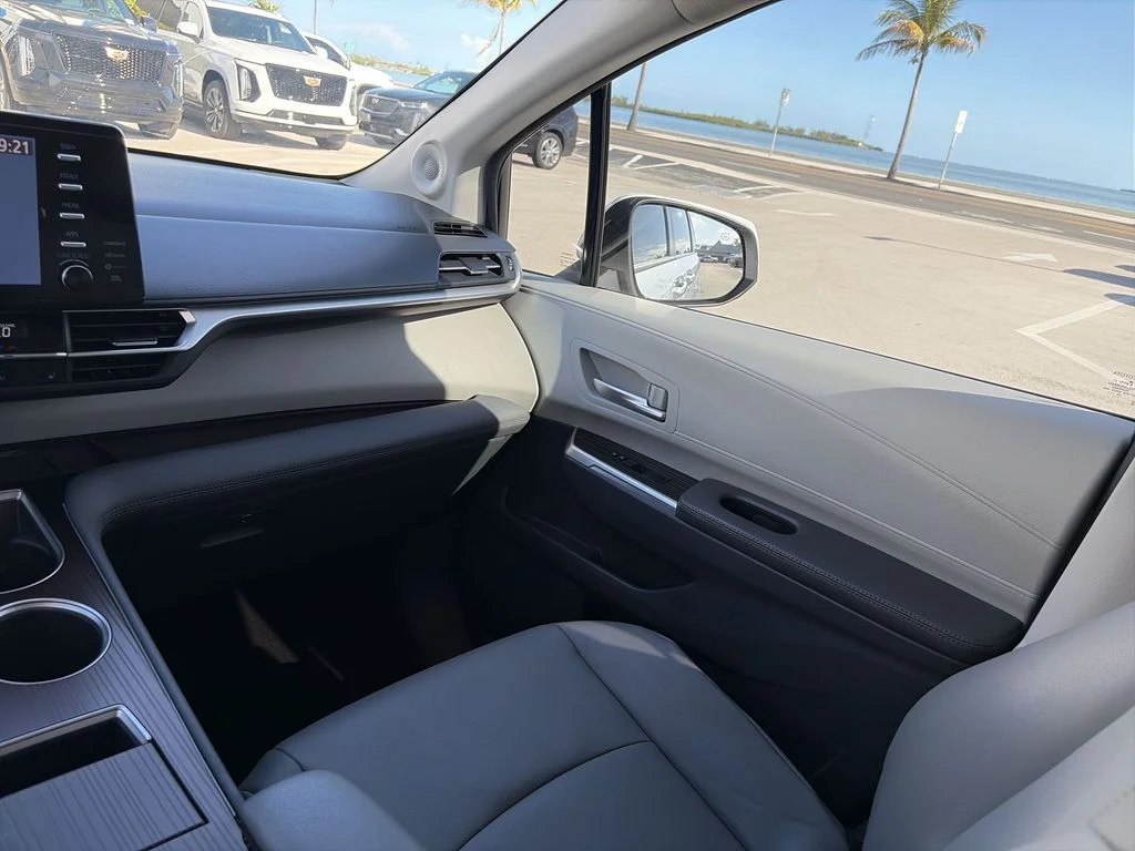 Used 2023 Beige Toyota XLE image 11