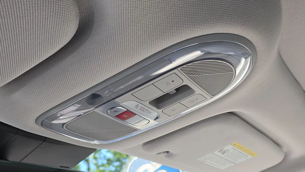 Used 2025 Gravity Gold Matte Hyundai Limited image 37