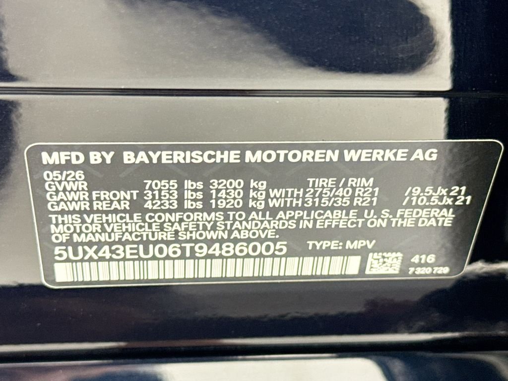 New 2026 Carbon Black Metallic BMW xDrive50e image 34